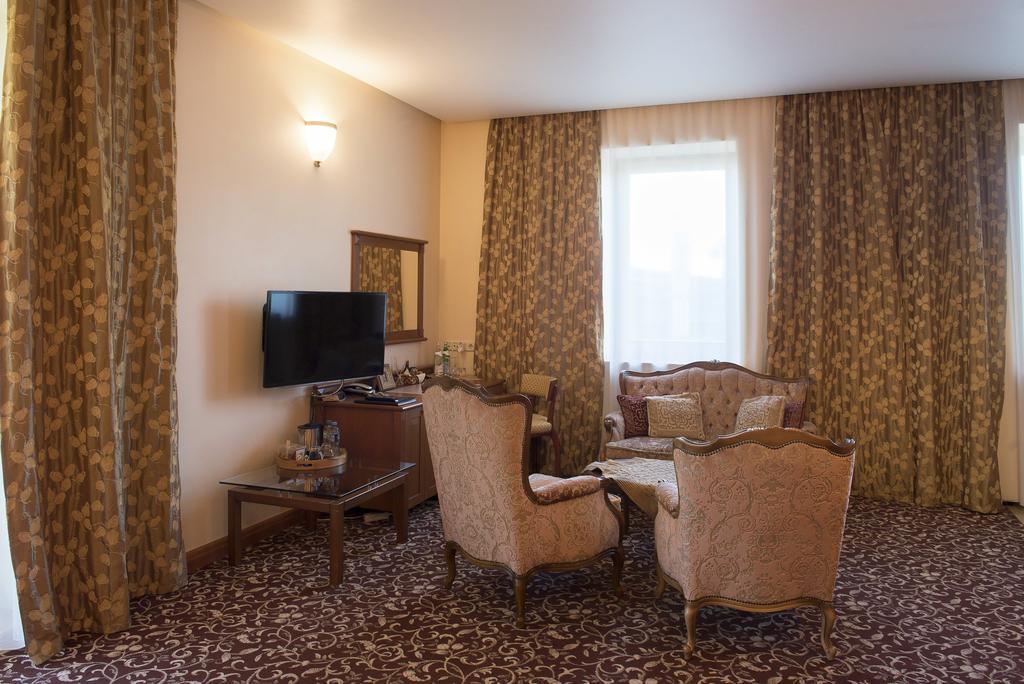 Pazaislis Park Hotel Каунас Экстерьер фото